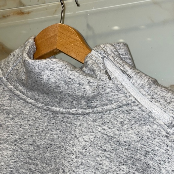 All In Motion grey pullover - Picture 2 of 7